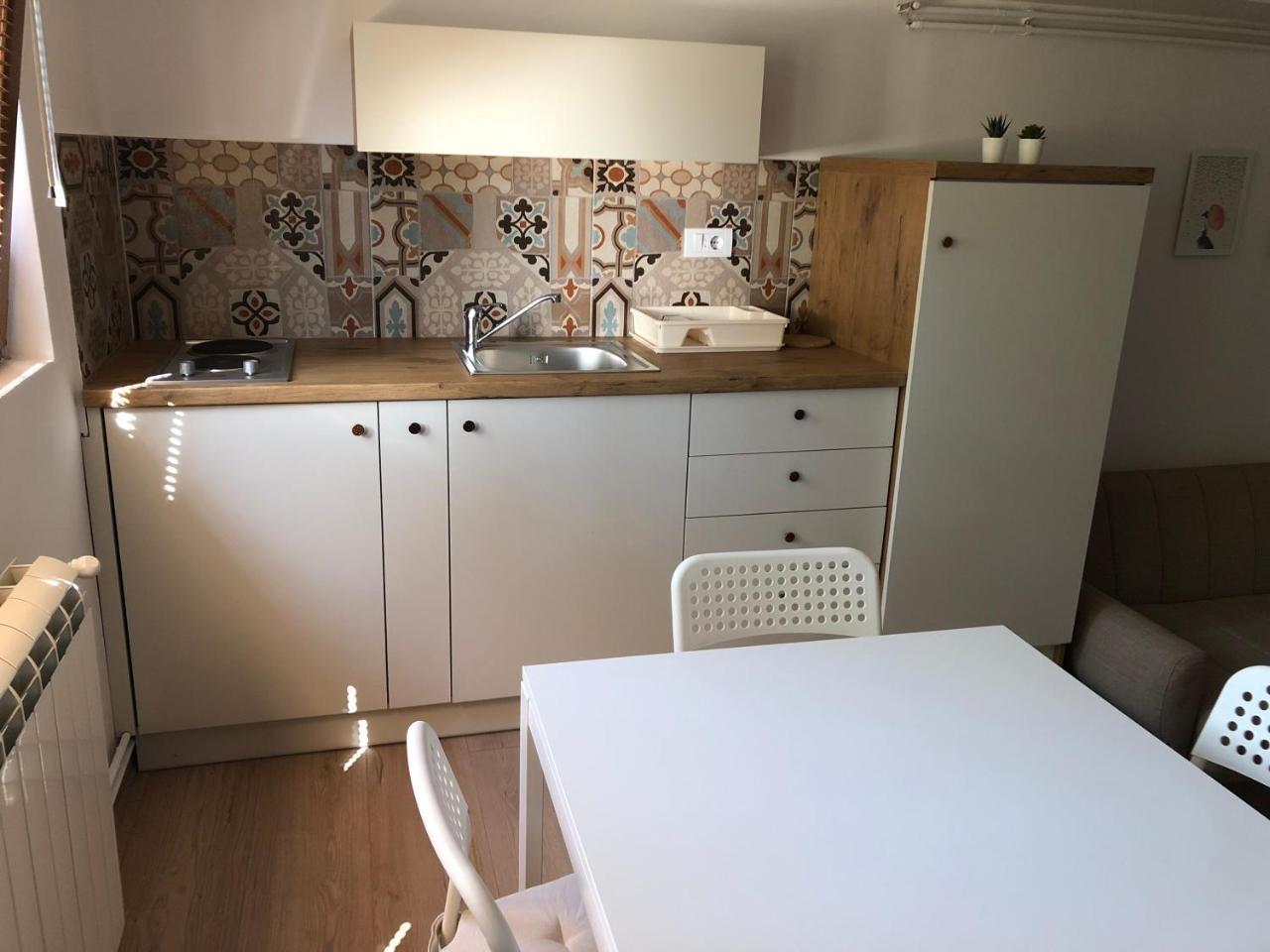 Small & Sweet Apartments Belgrado Esterno foto